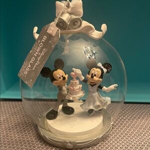 Disney Mickey and Minnie Wedding Celebration Globe